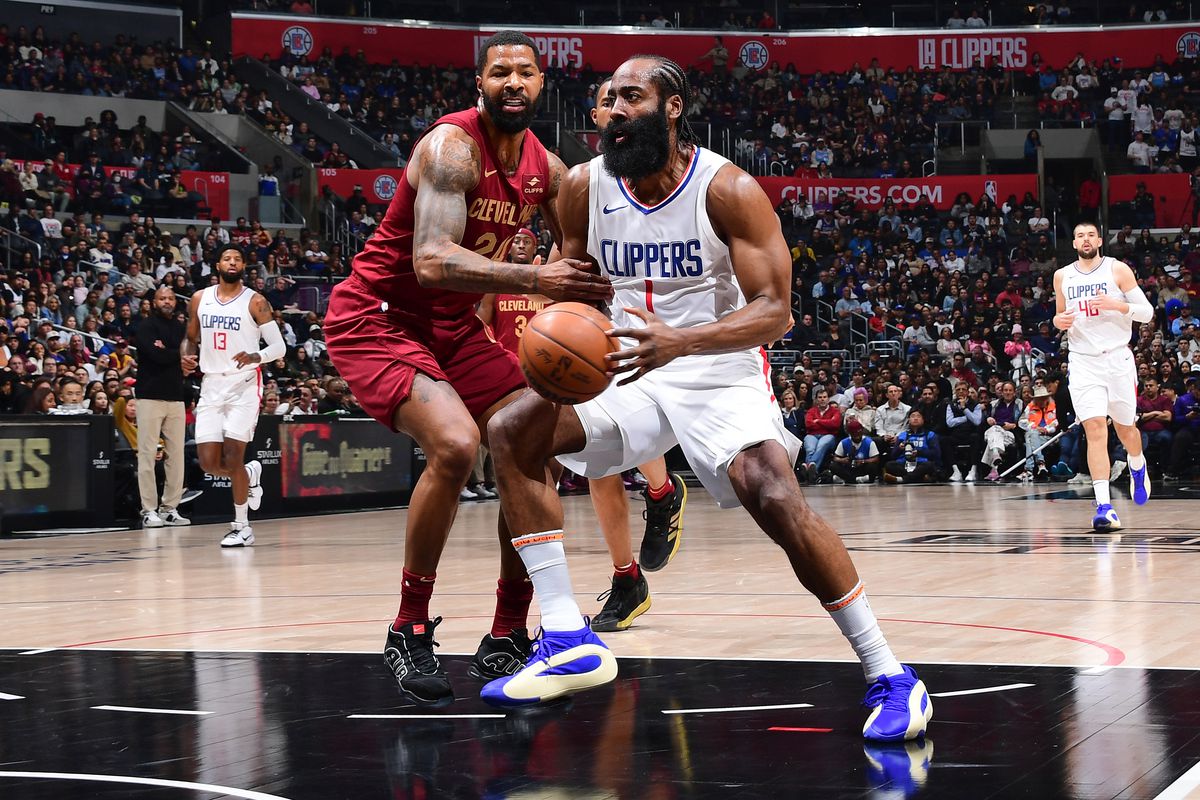 Cleveland Cavaliers v Los Angeles Clippers